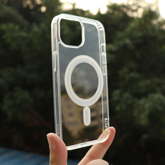 Transparent Acrylic Magnetic Phone Case for 17 Pro Max with 360 Protection Wireless Charging & Shockproof