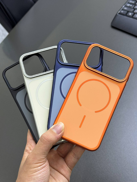 New Product Shockproof Excimer PC Wireless Magnetic Charging Phone Case for iPhone 17 Promax 16 15